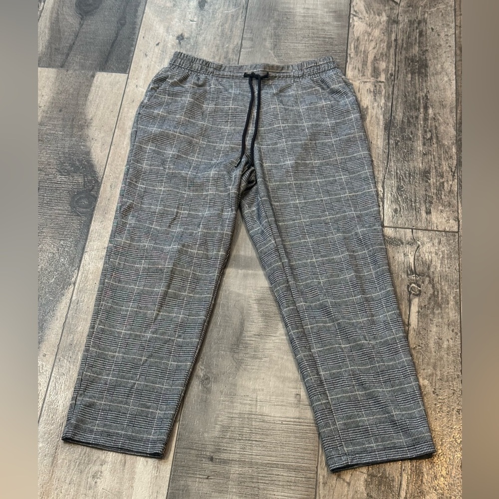 A New Day Pants Womens Sm Gray Black Plaid Pull On Stretchy Pockets Drawstring
